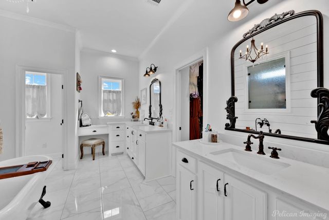 313 Rosedown Lane, Stonewall, LA 71078