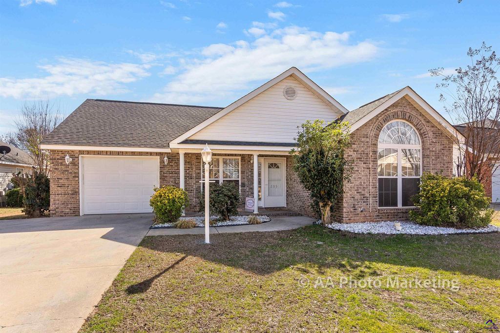 205 Wembley Drive, Warner Robins, GA 31088