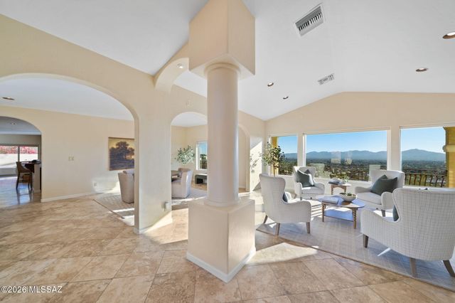 8750 N Glenhurst Place, Oro Valley, AZ 85704