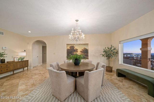 8750 N Glenhurst Place, Oro Valley, AZ 85704