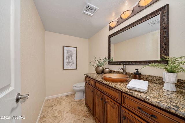 8750 N Glenhurst Place, Oro Valley, AZ 85704