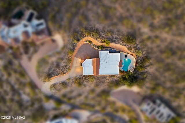 8750 N Glenhurst Place, Oro Valley, AZ 85704