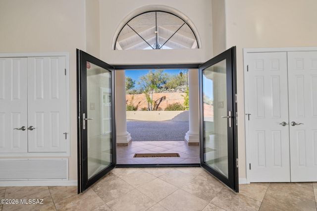 8750 N Glenhurst Place, Oro Valley, AZ 85704