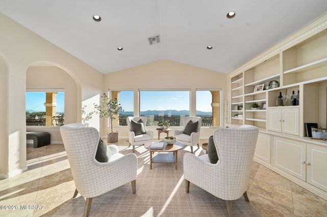 8750 N Glenhurst Place, Oro Valley, AZ 85704