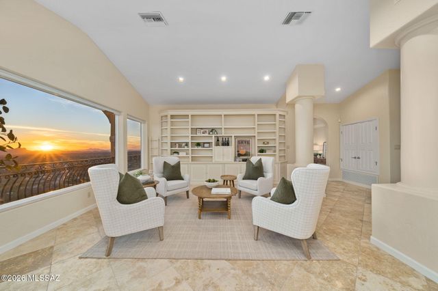 8750 N Glenhurst Place, Oro Valley, AZ 85704