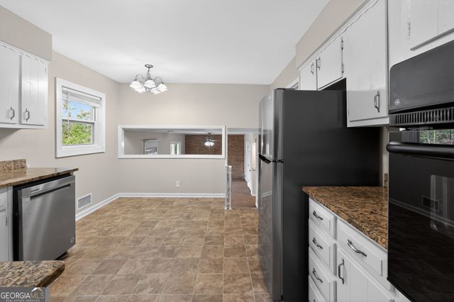 2897 Leisure Woods Lane, Decatur, GA 30034