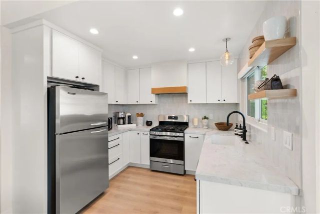 617 Acacia Avenue, Corona Del Mar, CA 92625