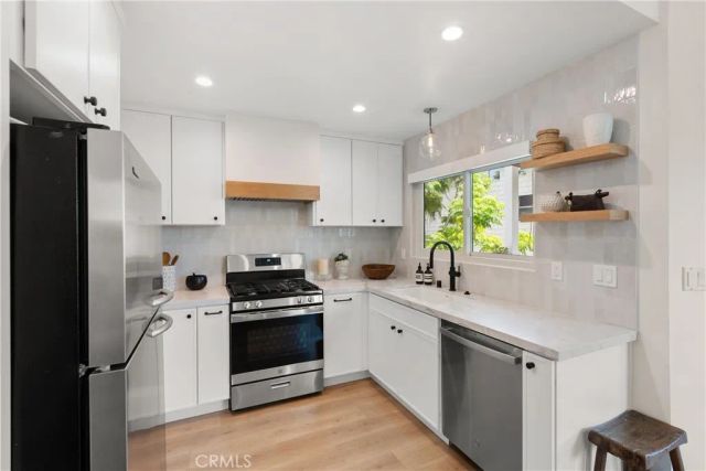 617 Acacia Avenue, Corona Del Mar, CA 92625