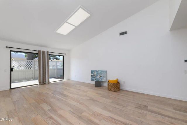 39032 Village 39, Camarillo, CA 93012