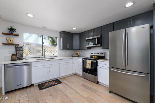 39032 Village 39, Camarillo, CA 93012