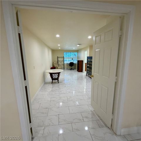 3240 West Arby Avenue, Las Vegas, NV 89118