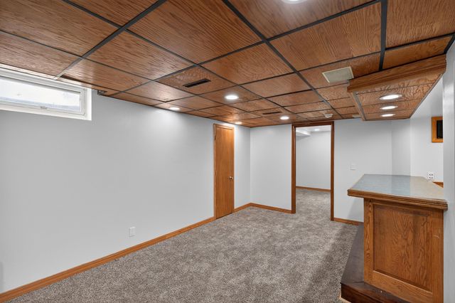 819 Easton Avenue, Waterloo, IA 50702