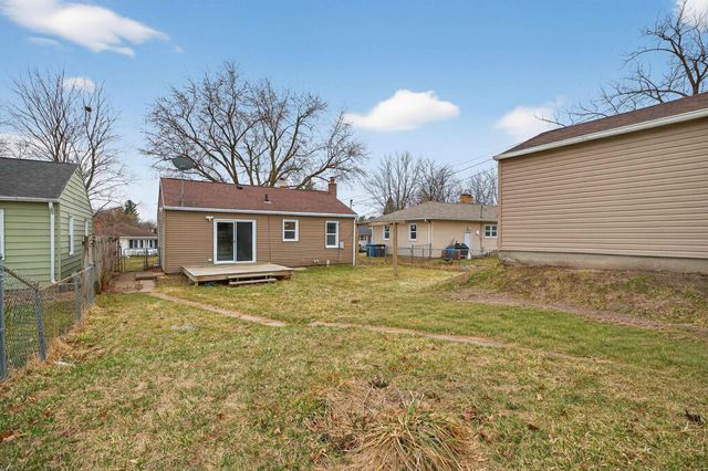 819 Easton Avenue, Waterloo, IA 50702