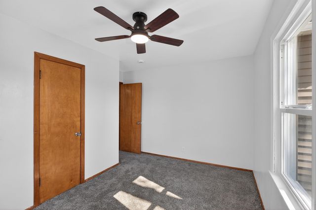 819 Easton Avenue, Waterloo, IA 50702