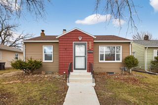819 Easton Avenue, Waterloo, IA 50702