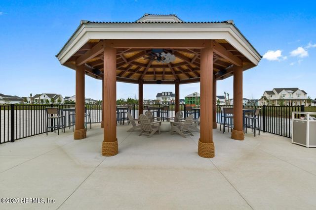 12232 GATHERING PINES Road, Jacksonville, FL 32224