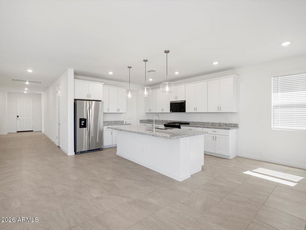37390 W SAN ILDEFANSO Avenue, Maricopa, AZ 85138 — photo 3