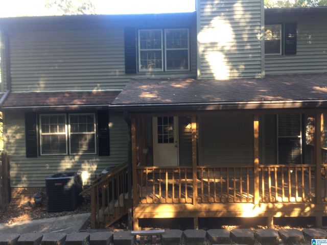 1482 SECRETARIAT DRIVE, Helena, AL 35080