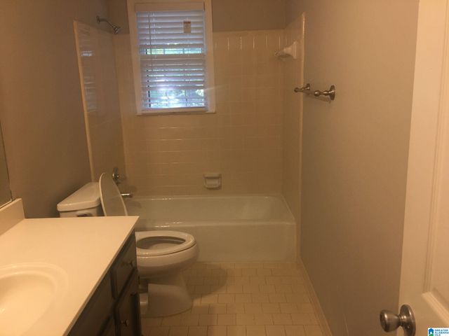 1482 SECRETARIAT DRIVE, Helena, AL 35080