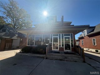 1055 First Capital, St Charles, MO 63301