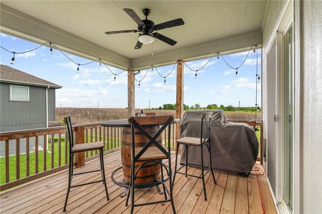 1017 Fox Trot Drive, Odessa, MO 64076