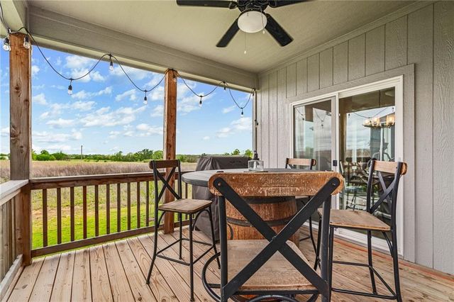 1017 Fox Trot Drive, Odessa, MO 64076