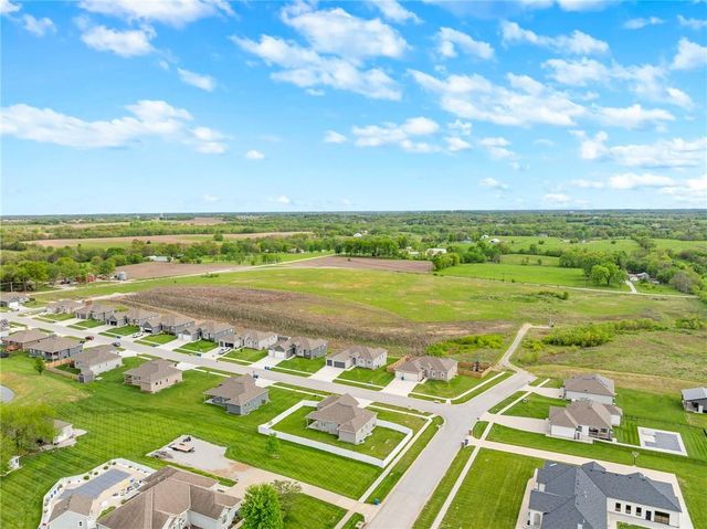 1017 Fox Trot Drive, Odessa, MO 64076