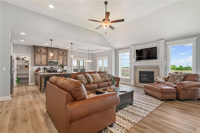 1017 Fox Trot Drive, Odessa, MO 64076
