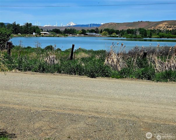 300 Wade Road, Thorp, WA 98946