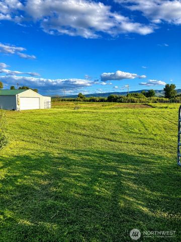 300 Wade Road, Thorp, WA 98946
