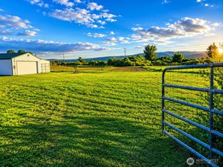 300 Wade Road, Thorp, WA 98946