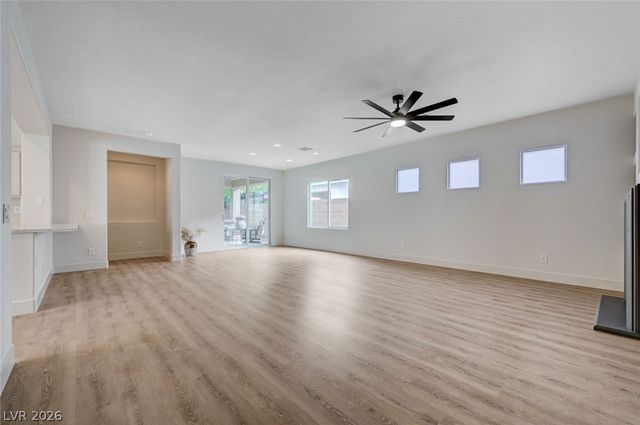 8916 El Diablo Street, Las Vegas, NV 89131