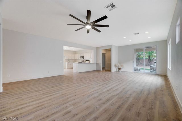 8916 El Diablo Street, Las Vegas, NV 89131