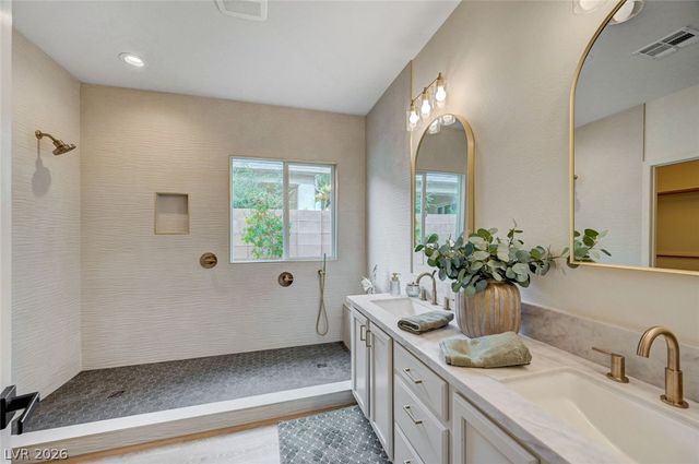 8916 El Diablo Street, Las Vegas, NV 89131