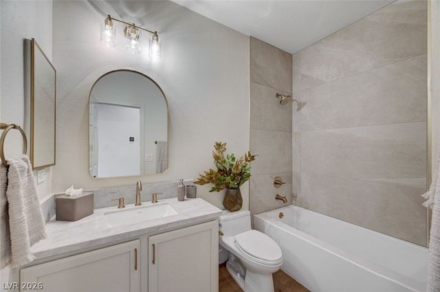 8916 El Diablo Street, Las Vegas, NV 89131