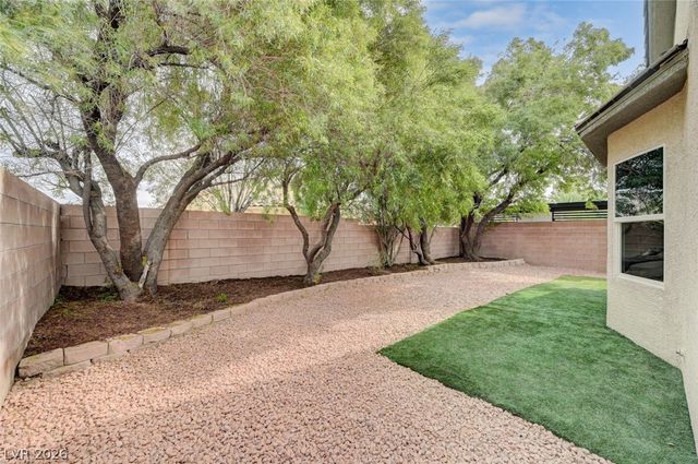 8916 El Diablo Street, Las Vegas, NV 89131