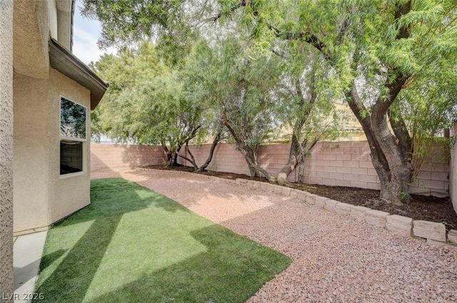 8916 El Diablo Street, Las Vegas, NV 89131