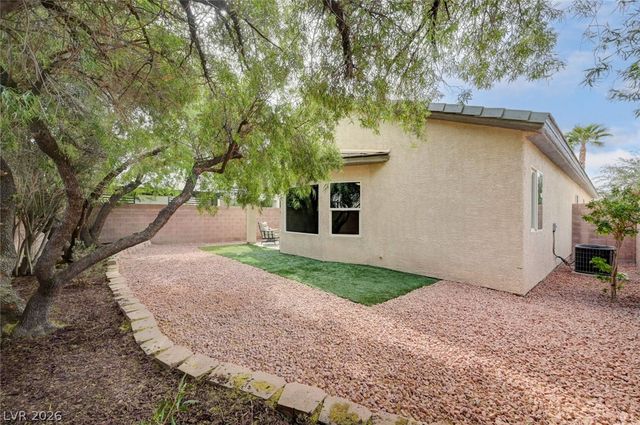 8916 El Diablo Street, Las Vegas, NV 89131