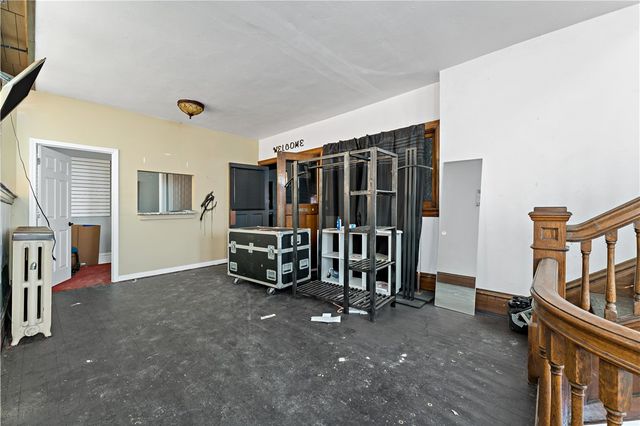 67 Southern Ave, Pittsburgh, PA 15211