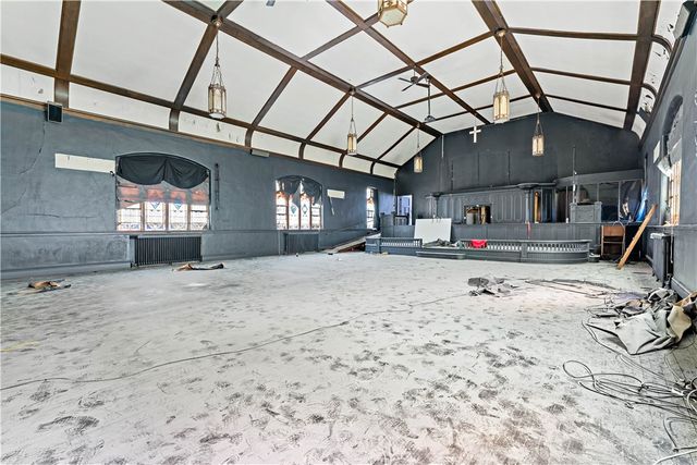 67 Southern Ave, Pittsburgh, PA 15211