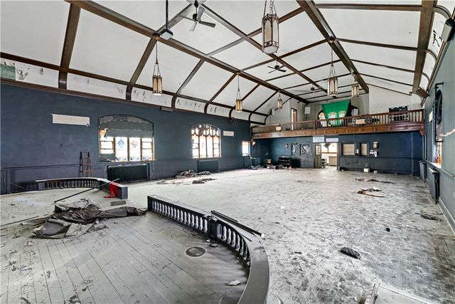 67 Southern Ave, Pittsburgh, PA 15211