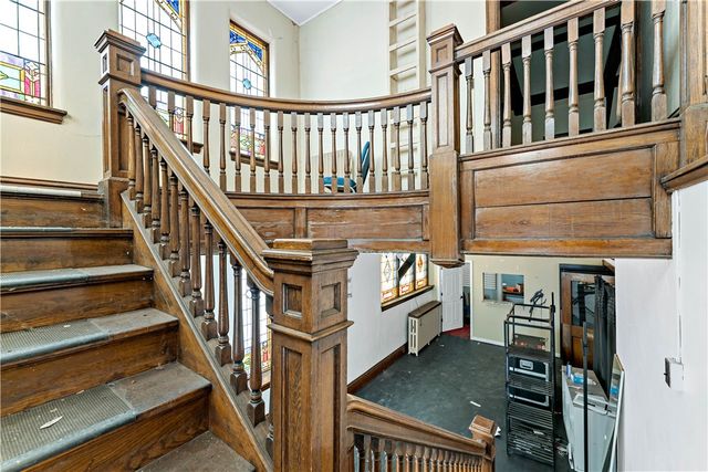 67 Southern Ave, Pittsburgh, PA 15211