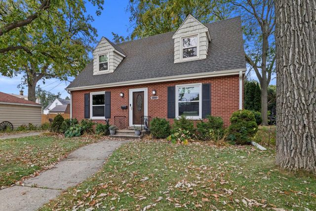 2115 36th STREET, Kenosha, WI 53140