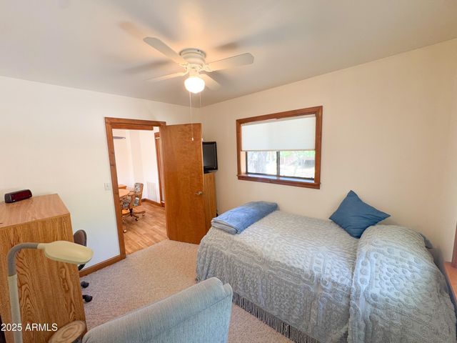 17410 S PEYOTE Drive, Munds Park, AZ 86017