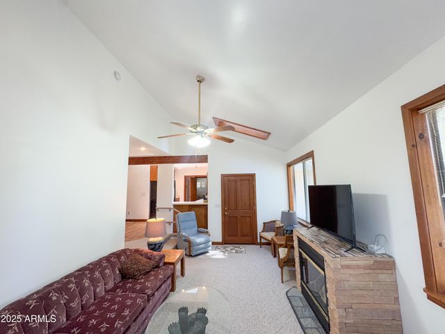 17410 S PEYOTE Drive, Munds Park, AZ 86017