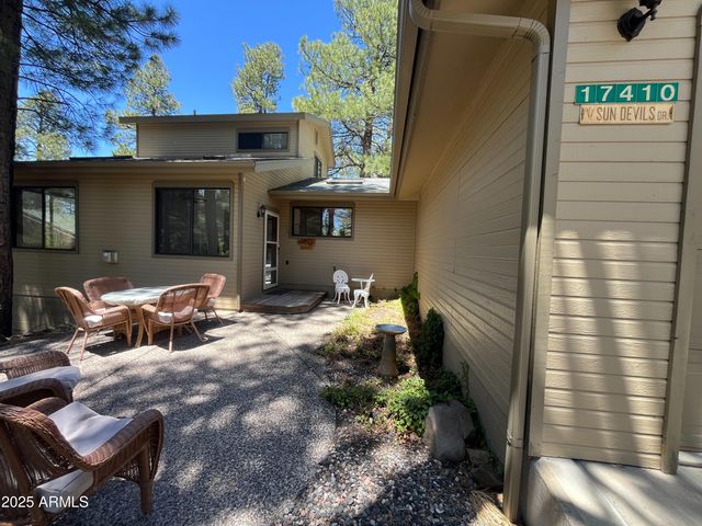 17410 S PEYOTE Drive, Munds Park, AZ 86017