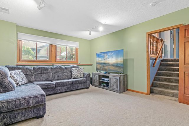 1936 121st Avenue NE, Blaine, MN 55449