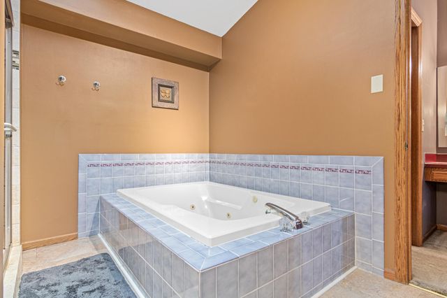 1936 121st Avenue NE, Blaine, MN 55449