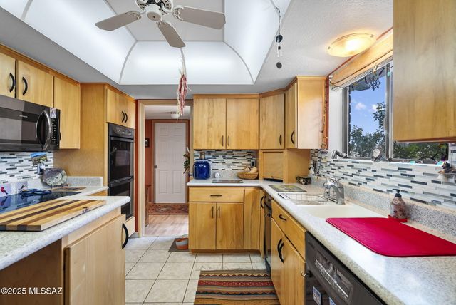 81 Casas Arroyo Road, Sonoita, AZ 85637