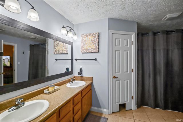 2487 Matchlock Court, West Lafayette, IN 47906